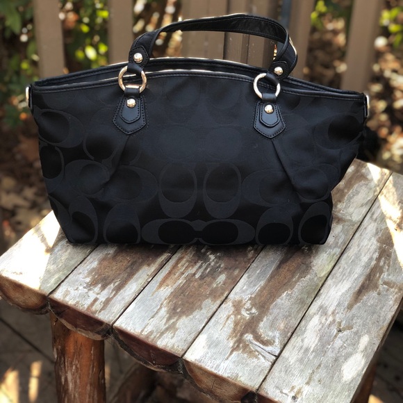 Coach Poppy large wrist bag (L) - Picture 2 of 8